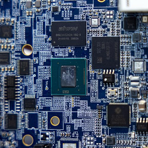 『Chip War Author on Global Fight for Tech Supremacy』のカバーアート