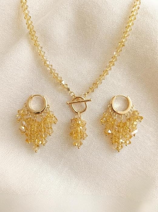 Juego de collar y pendientes chapados en oro de 18 quilates con cuentas de