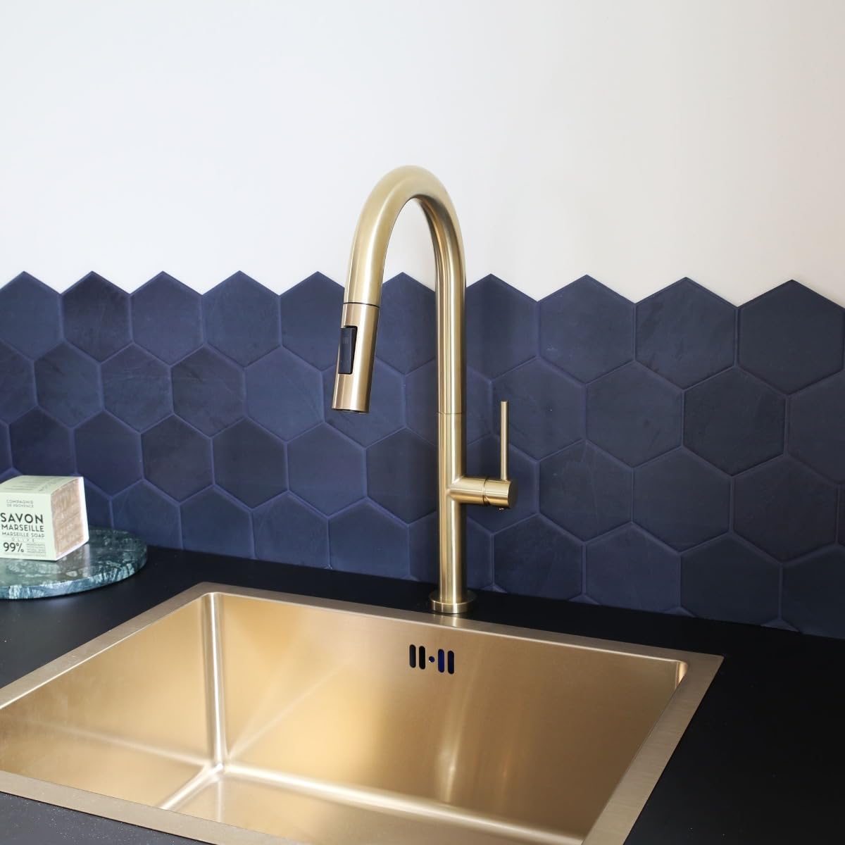 Essebagno Portofino Mezclador de lavabo con teleducha en oro cepillado