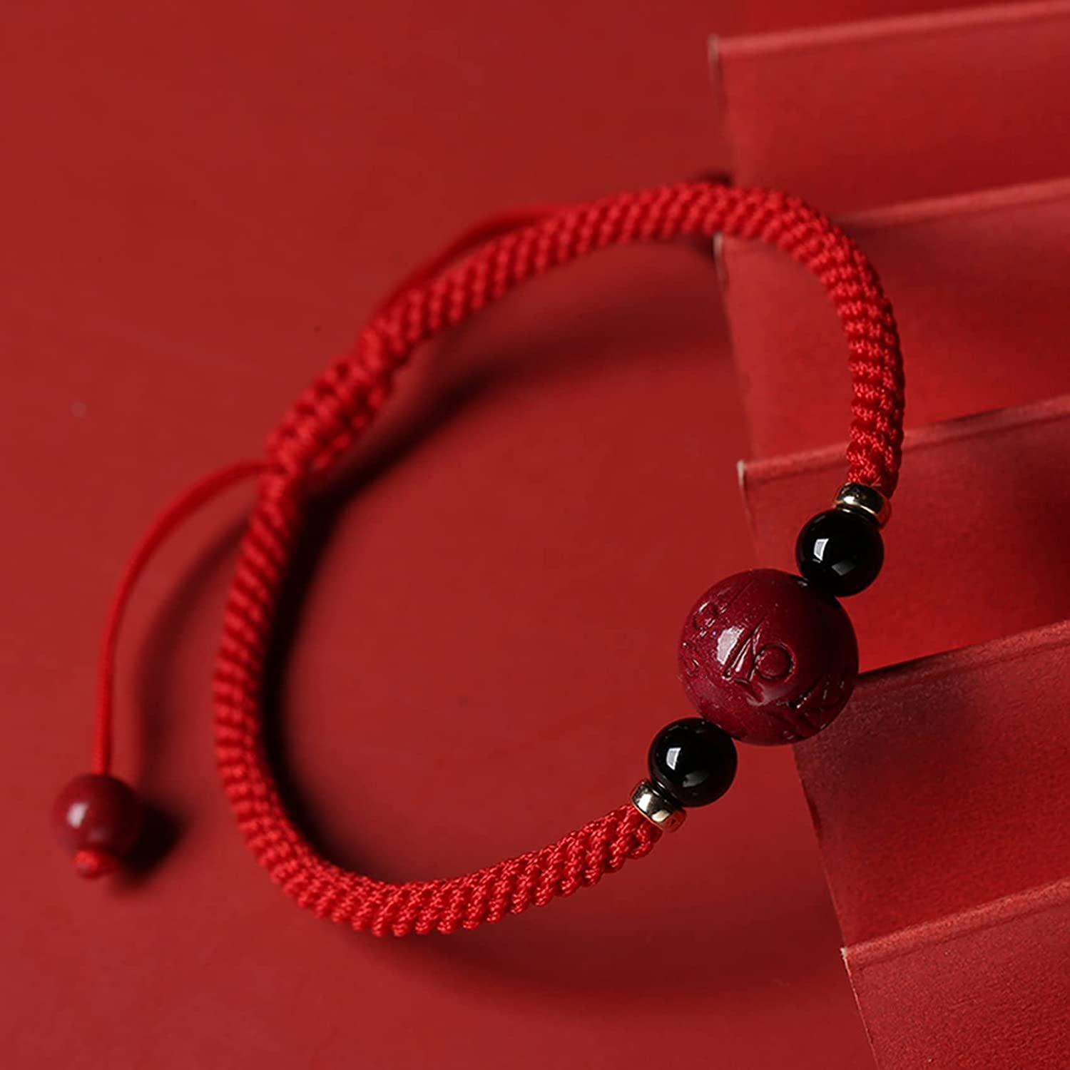 NZpost Pulsera de Hilo Rojo con Seis Palabras de cinabrio Natural, Proverbio bíblico, Amuleto Espiritual de Riqueza contra el Mal, cinabrio de la Suerte Ajustable (Rojo)