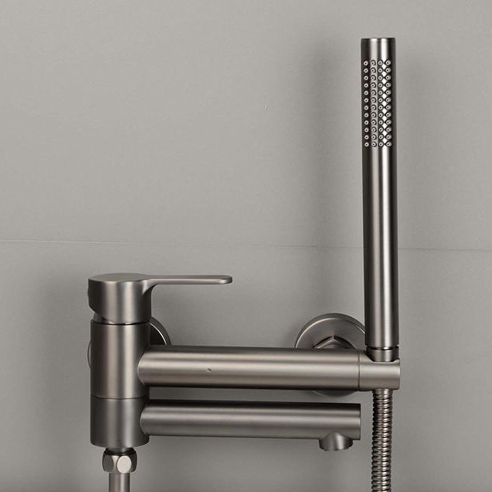 Mitigeur bain-douche mural pour transformer votre salle de bain en spa
