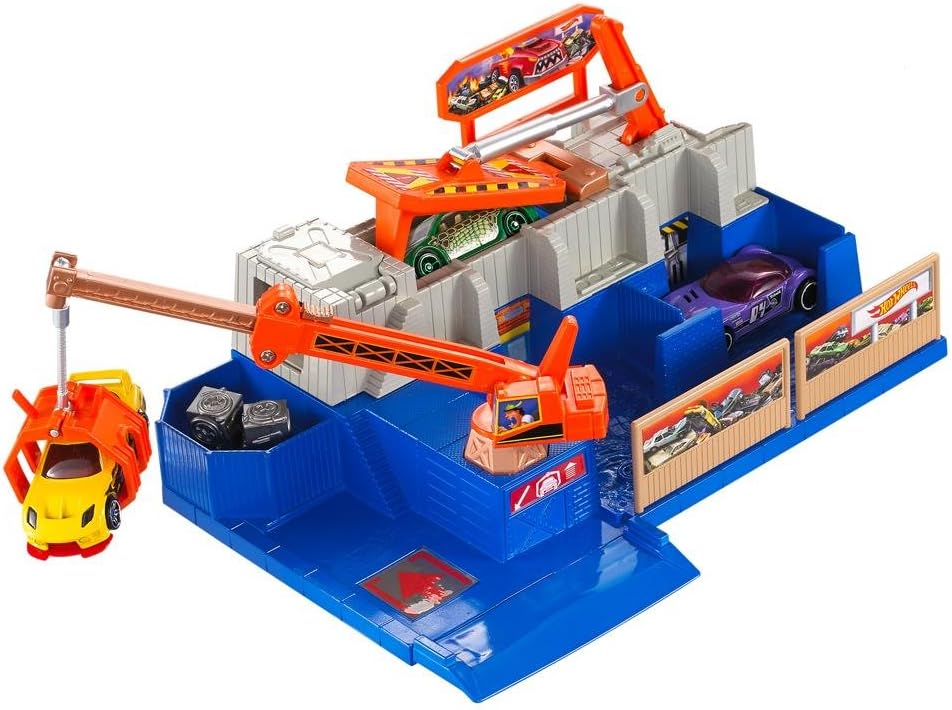 Hot Wheels City Car Crusher w/ 5 Cars Included