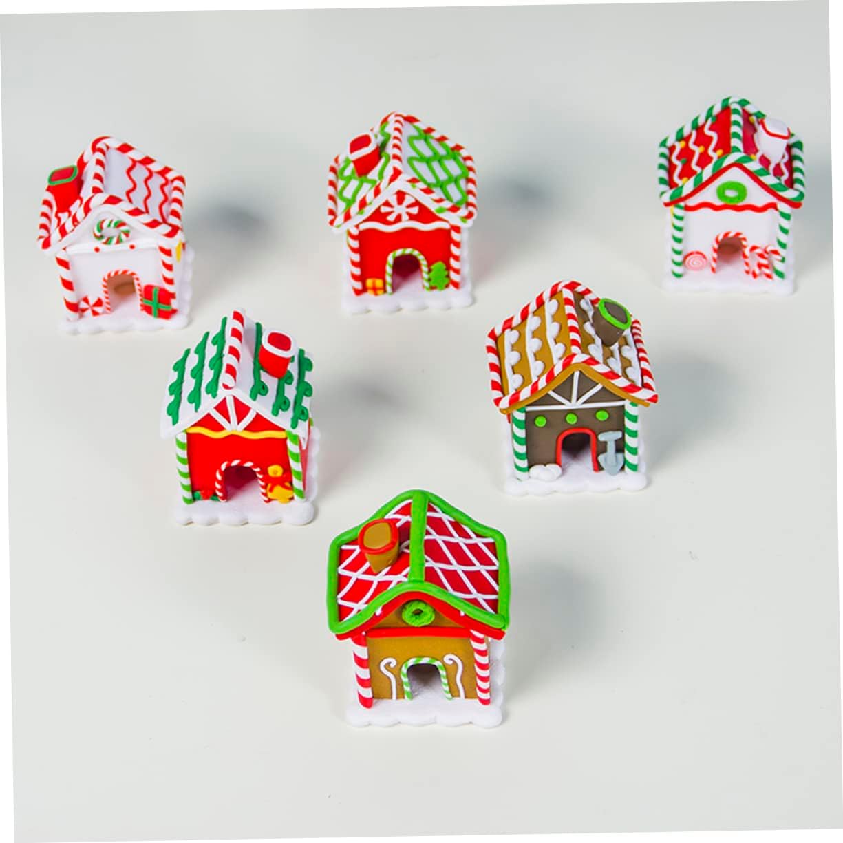 Cabilock Xmas Small House Decoration Cabin Ornament for Christmas Party