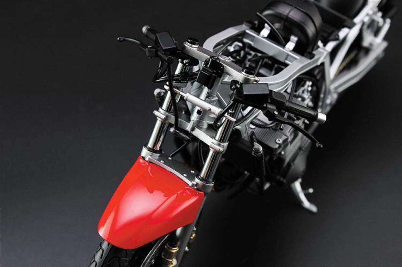 Amazon.co.jp: バイクスケールモデル 1:12 に適合するスズキ GSX-R750
