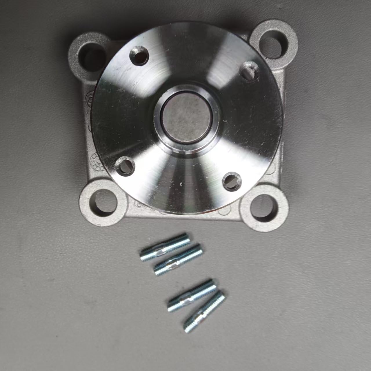 BRACKET,ALTERNATOR & P/S OIL PUMP MOUNTING 1320A047