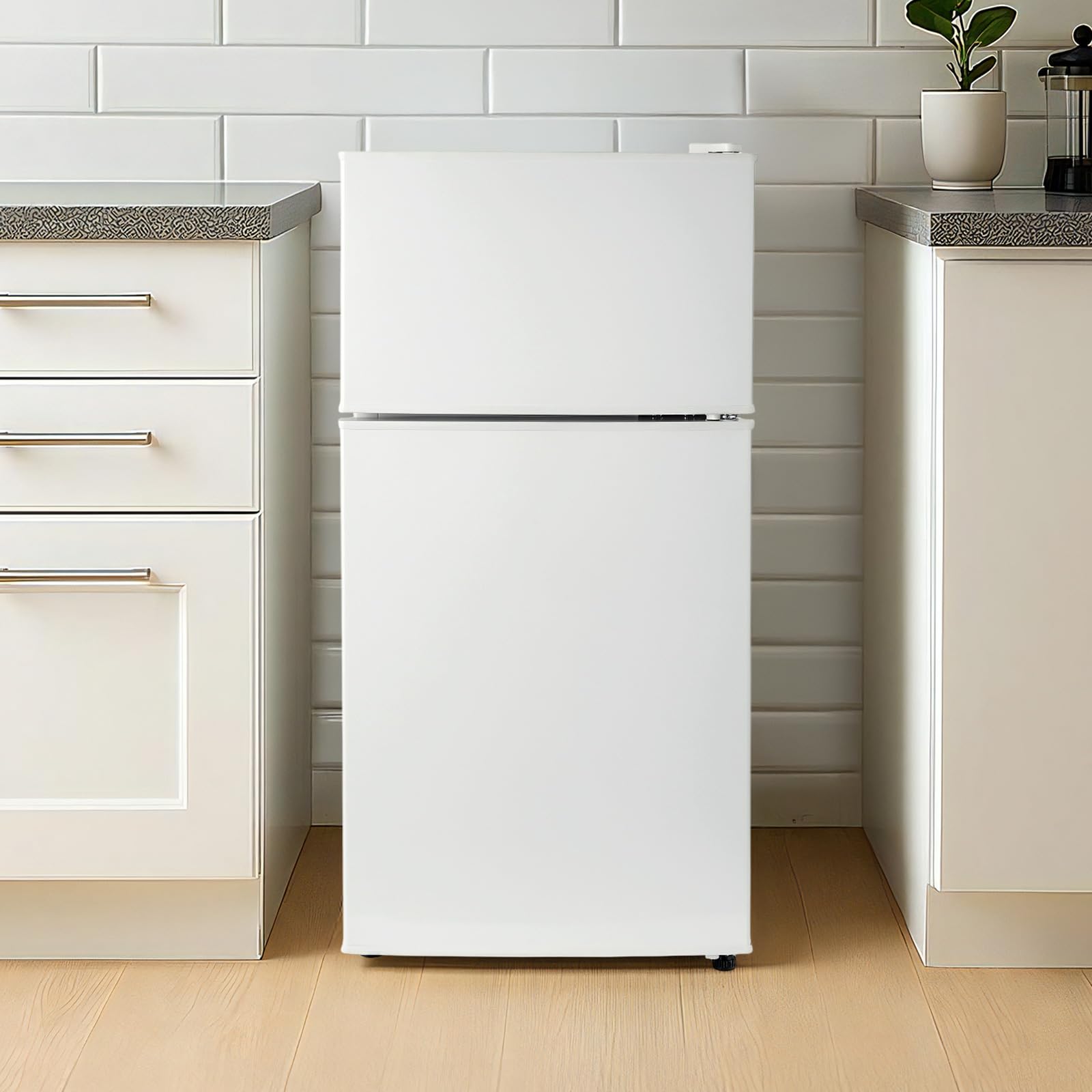 Amazon | 【コンパクト・省エネ設計】 匠plate 冷蔵庫 60L