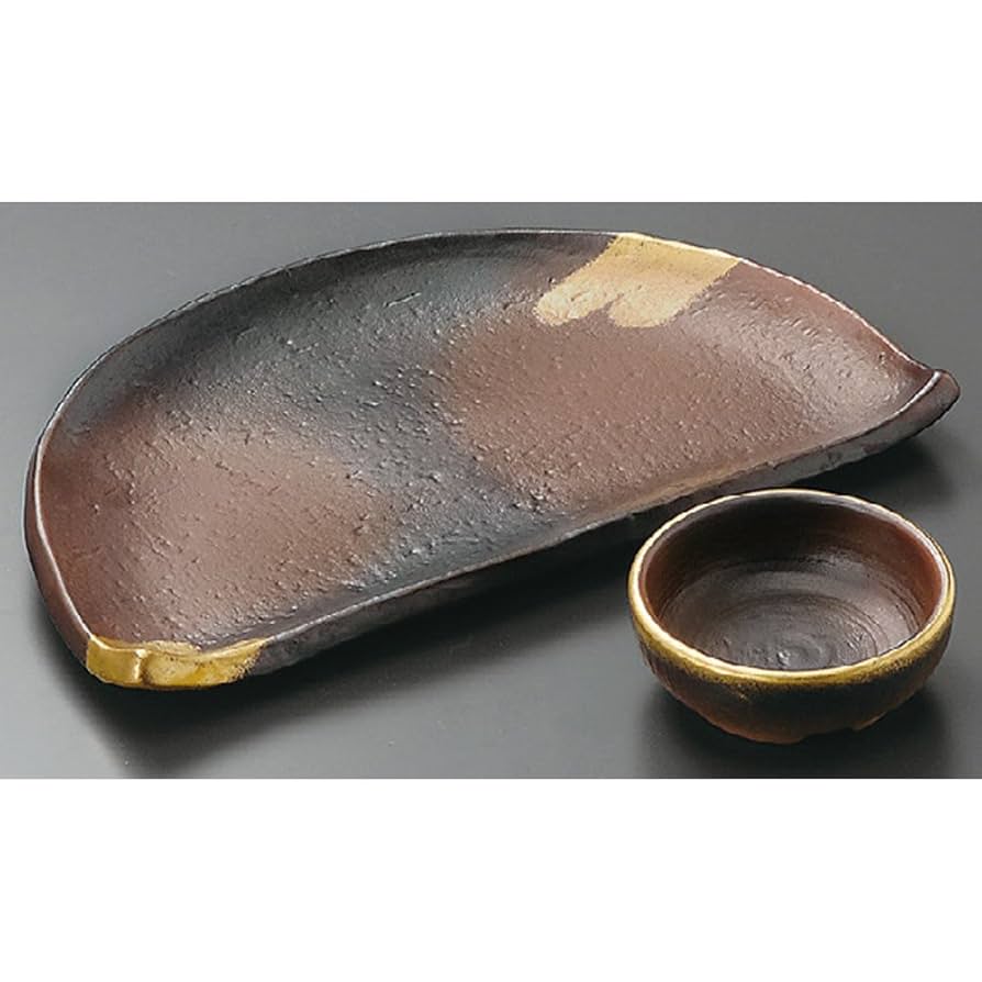 存在感抜群の焼締めのオブジェ的作品。蓋物の楽しさを味わえます。 再入荷】 ＼This___オリジナル陶器シリーズ、茶器・ボウル