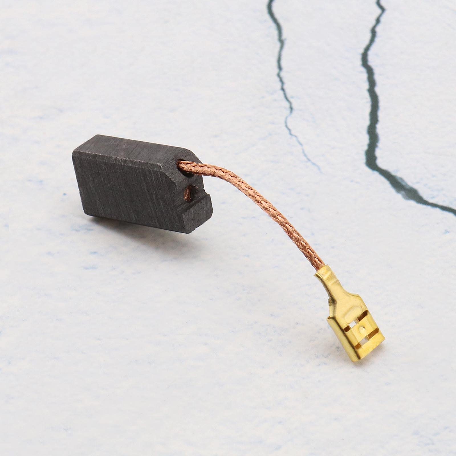 ECSiNG 2 Paires Balais de Charbon 6.3x10x17.5mm Pièce de Rechange de Moteur Compatible avec HILTI TE14 TE15 TE15C TE18M TE24 TE25 TE104 Accessoires d'outils Électriques