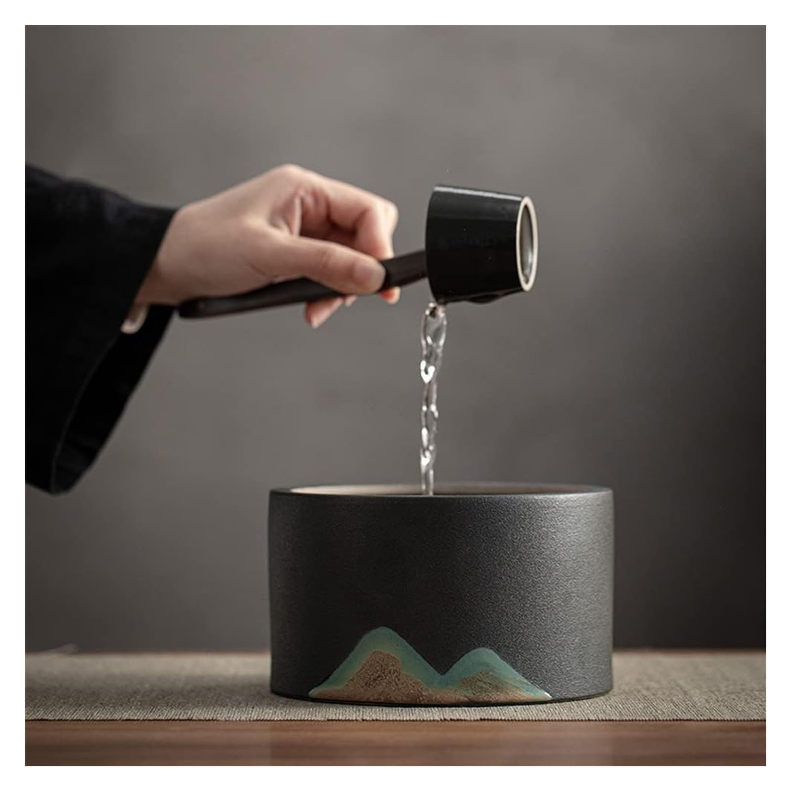 Keramische Becher. Kaffeetasse, Teetasse, 15,2 cm, Teewäsche, handbemaltes Steingut, Teerückstände, Glas, Tassenwäsche, Stiftwäsche, Teezeremonie