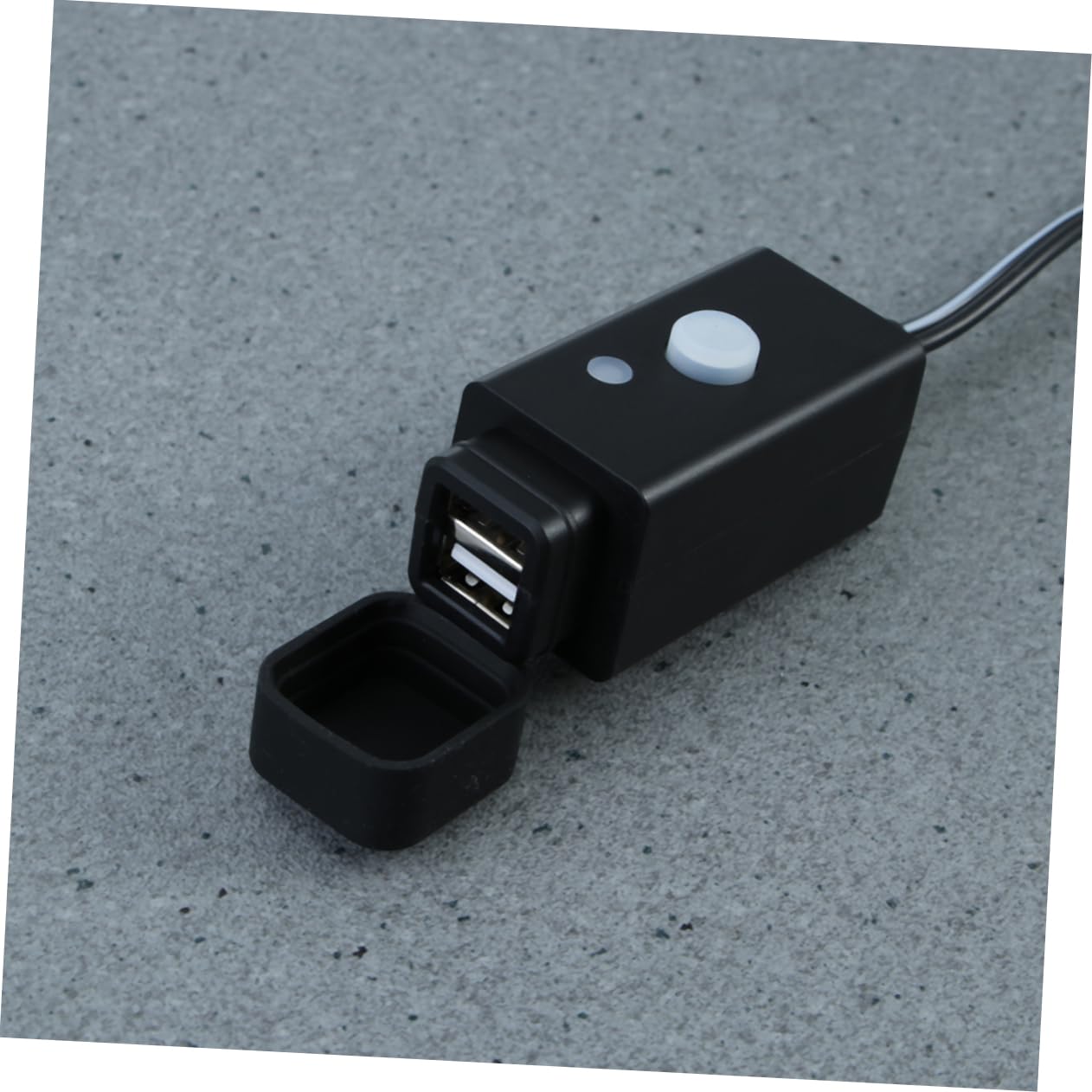 GLEAVI USB Car Adapter for Motorcycle Multi Port Car Charger Indicator Easy Install Motorcycle USB Charger