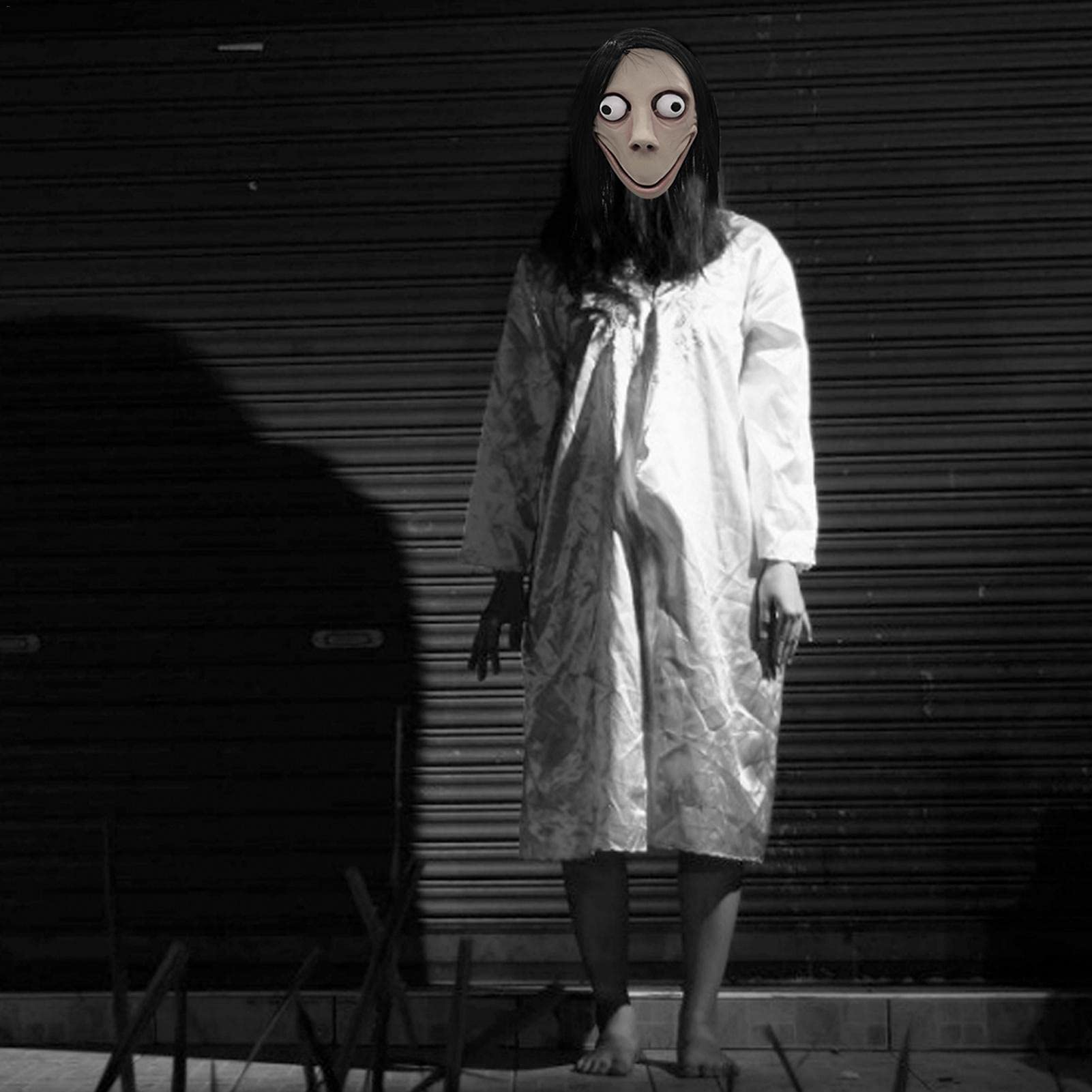 Amazon.co.jp: Halloween Death Game MOMO Mask Scary Momo Challenge