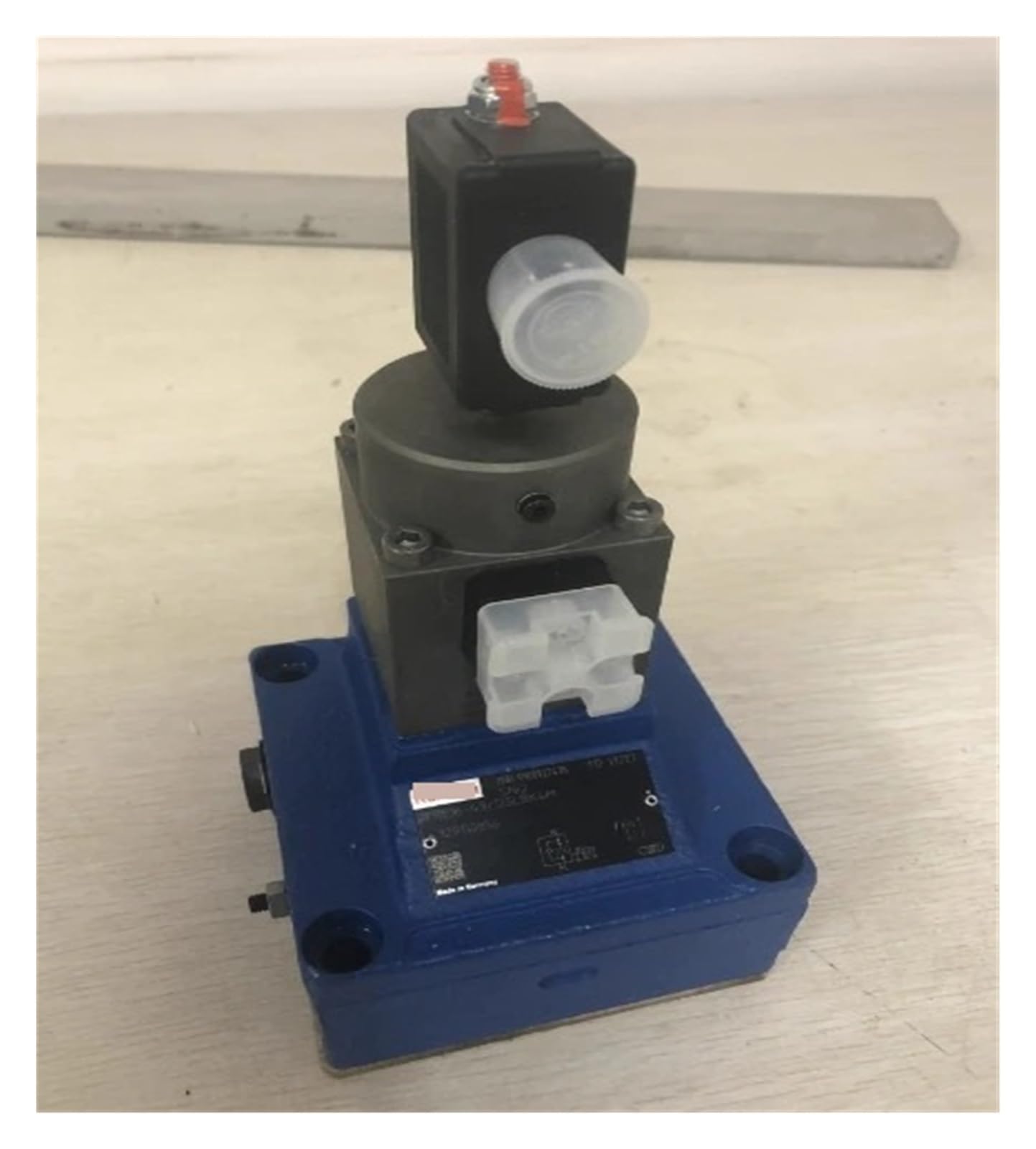 Huuoqiwy One Color Proportional Speed Control Valve R900927478 2Fre16-43/125Lbk4m 2Fre16-4X/125Lbk4m(2Fre16-4X-125Lbk4m)