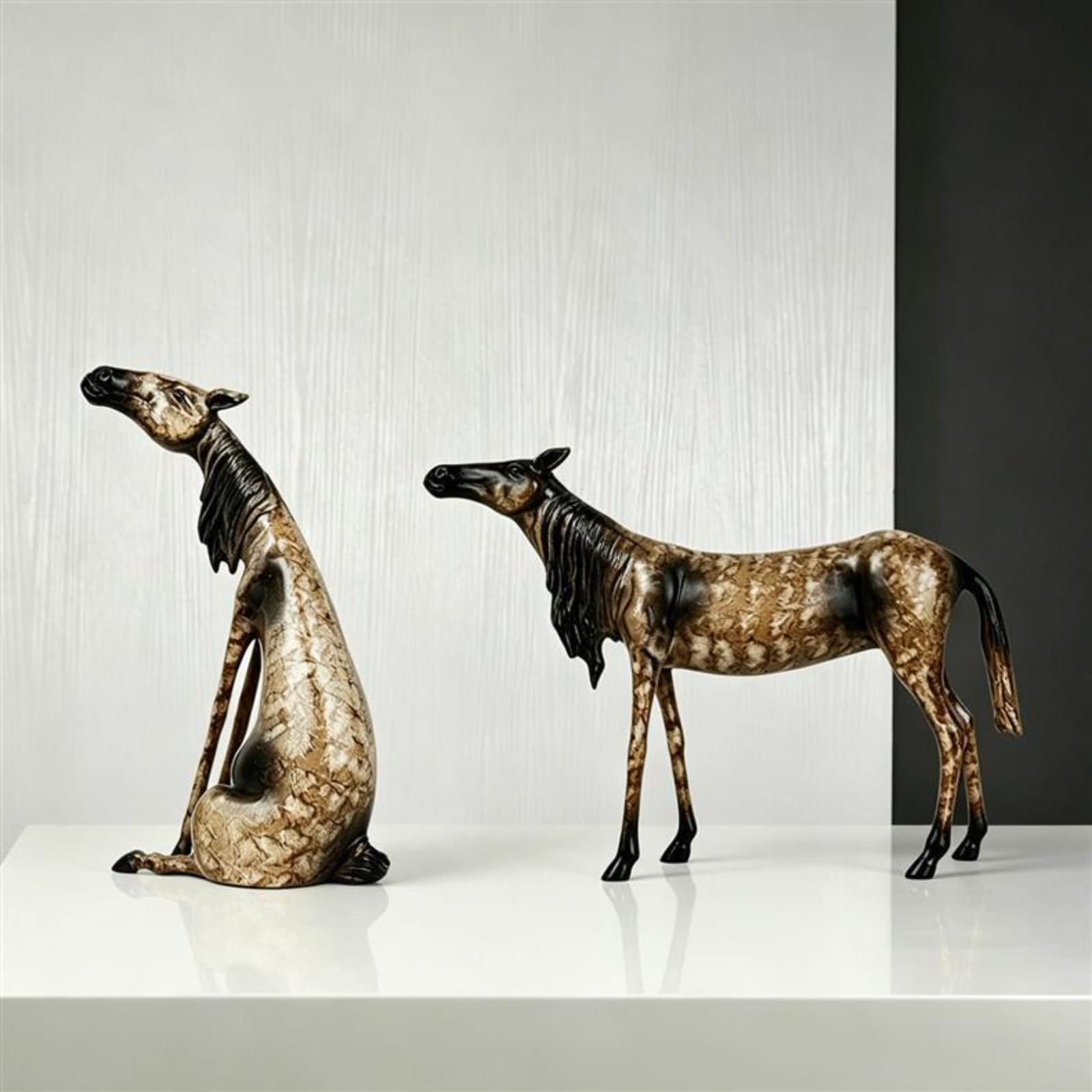 Baoblaze Escultura Caballo Decorativo Estatua Figuras Ornamento Metal Aleación Zinc Textura Firme Superficie Lustrosa Toque Adecuada para Salón Entrada, B Modelo Sentado 11 17 23cm