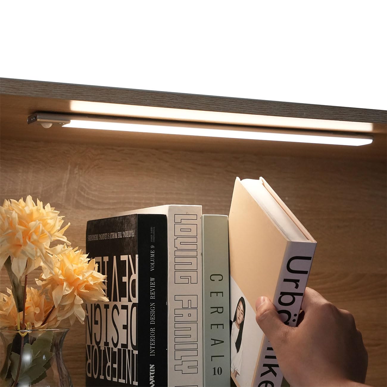 ideoon 4er-Set Flache Akku LED-Lichtleiste, 40cm mit Bewegungssensor, 120 LEDs: Kabellos, hell & energiesparend – Perfekt für Schrank, Flur & Küche