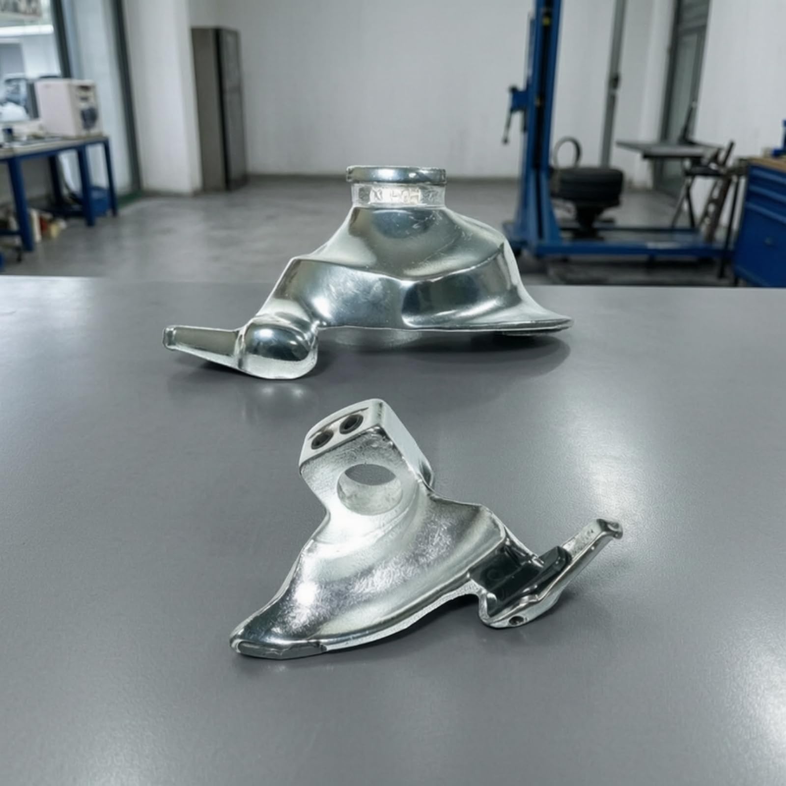 Metallener Reifenabziehkopf für Montiermaschine mit Verschleißfester Beschichtung Und Zentraler Befestigungsöffnung zur Einfachen Installation für Den, style to 1, Konusbohrung