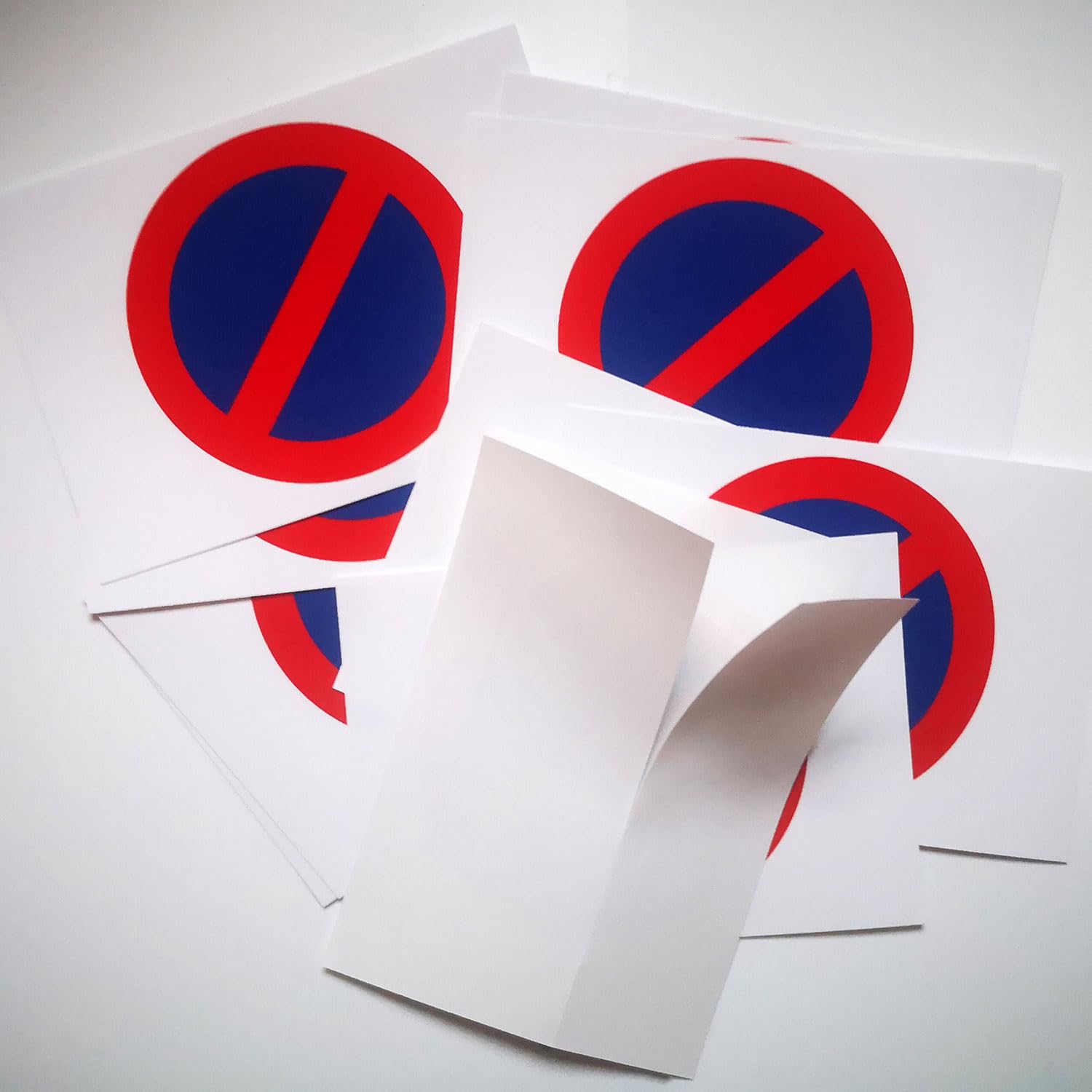 Autocollants "Stationnement Interdit" - Lot De 200, 7.4x10.5 Cm, Rouge Et Bleu, Adhésif Fort