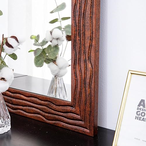 Miniatura 2 de Chende Espejo de pared decorativo de 24 x 36 pulgadas para decoración, espejo de sala de estar con marco ondulado, espejo de madera de granja