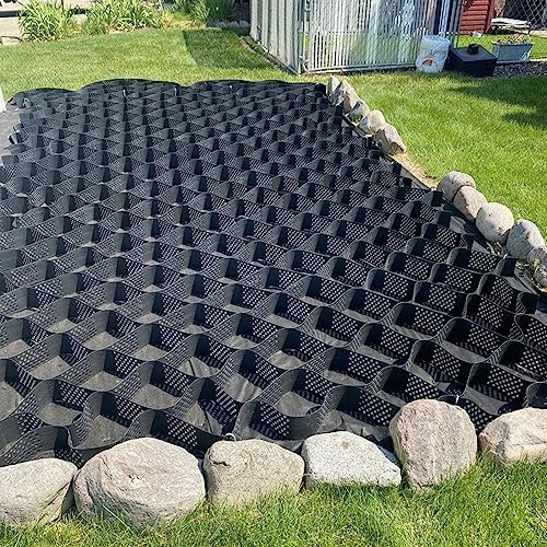 Géogrille de sol pour gravier créant une allée de jardin stable et propre