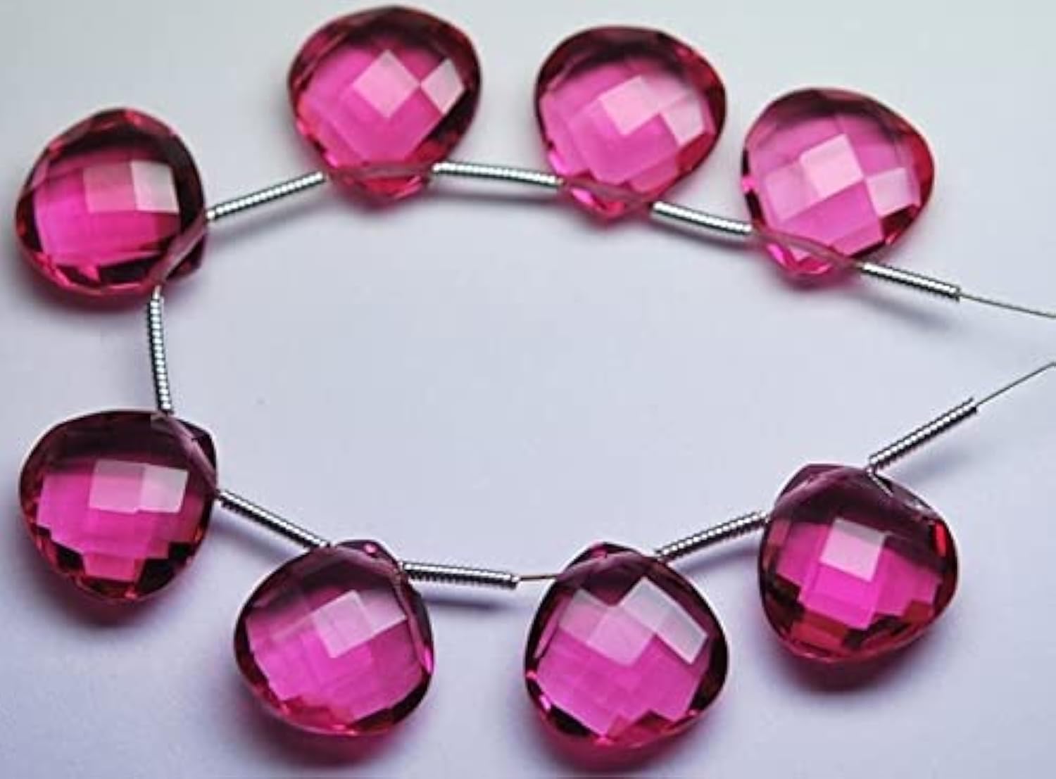 Pink Rubellite Quartz briolettes en cœur pour sublimer vos boucles d'oreilles de mariage