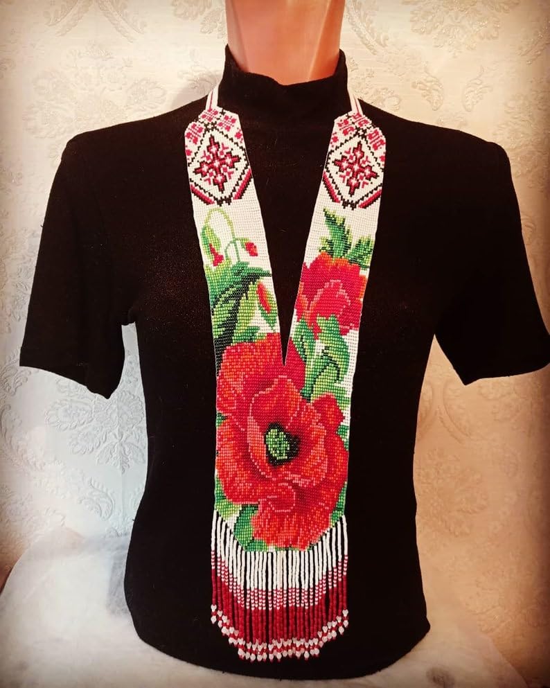 Collier ukrainien Gerdan en perles de rocaille, le cadeau artisanal idéal - 2