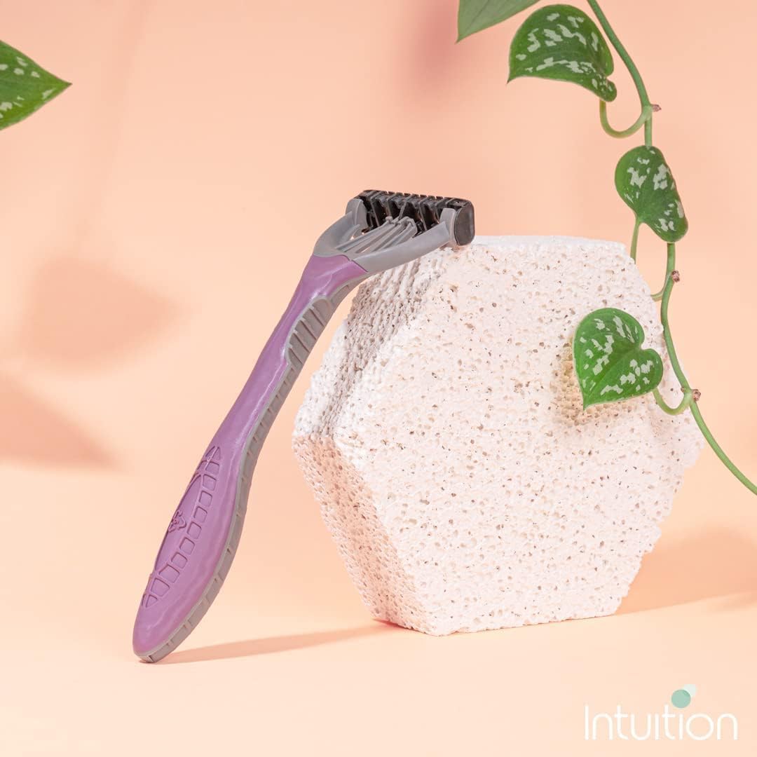 Wilkinson Sword - MyIntuition Comfort Xtreme 3 - Golarka jednorazowa i wyrzucana - 3 elastyczne ostrza dla kobiet - głowica obrotowa - 2 paski smarujące - opakowanie 4+2
