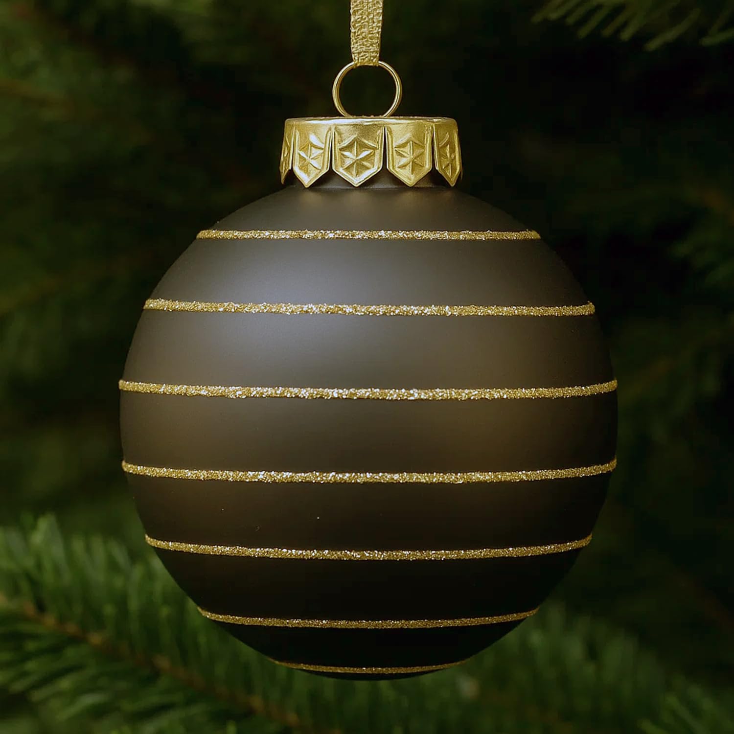 28pk Black Gold Christmas Baubles for Tree Decorations - Holiday Xmas Shatterproof Plastic Ball Ornaments, Icicles and Snowflakes Set