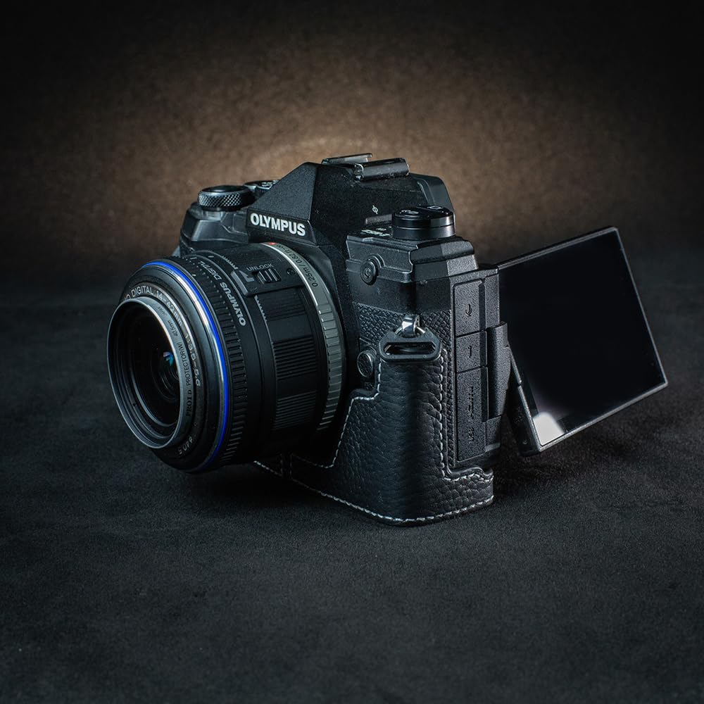 Amazon.co.jp: DBZZ 本革製ハーフケース, 黒色 for OLYMPUS OM-D E-M5