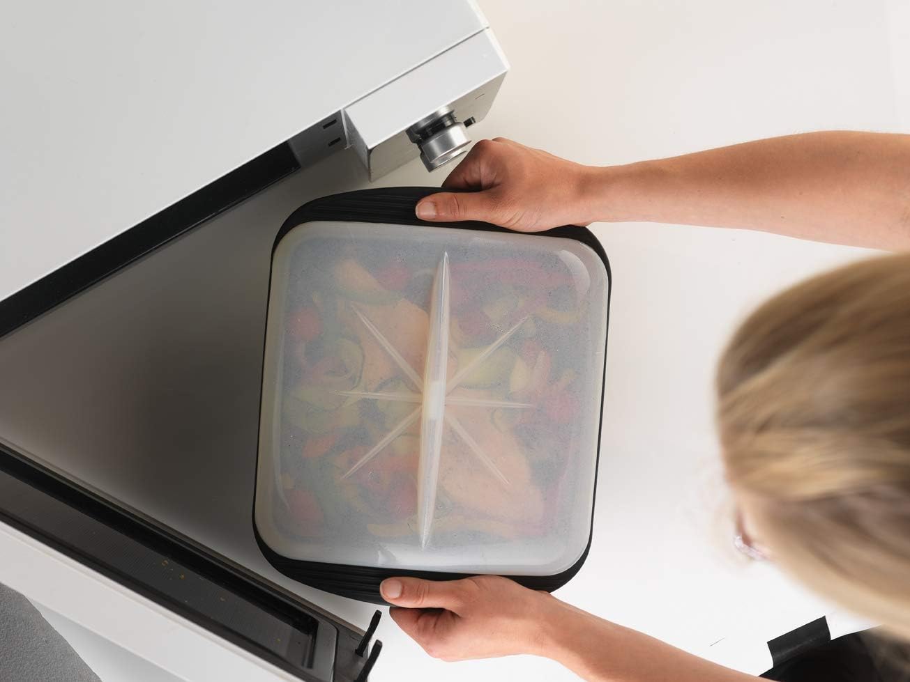 Mastrad XL Minute Crackers - Flexible & Non-Stick - Preserves Nutrients From Your Food - Healthy Cooking - Oven Safe & Microwave Safe - BPA Free Silicone - 2 Litre Capacity - Green