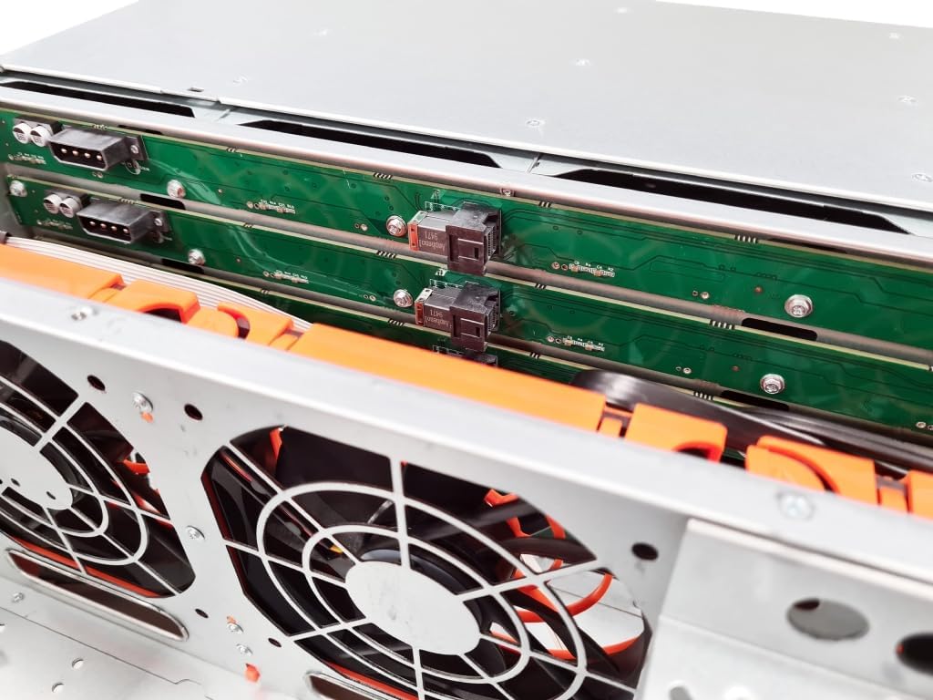 4U 21.7″ 24 Bay 2.5″ / 3.5″ SATA/SAS Hot Swap Server Rackmount Chassis. SFF-8643 Backplane. MB ATX/MATX/ITX. PSU 2U Redundant / 2U Single/ATX. Full Height PCIe Case.
