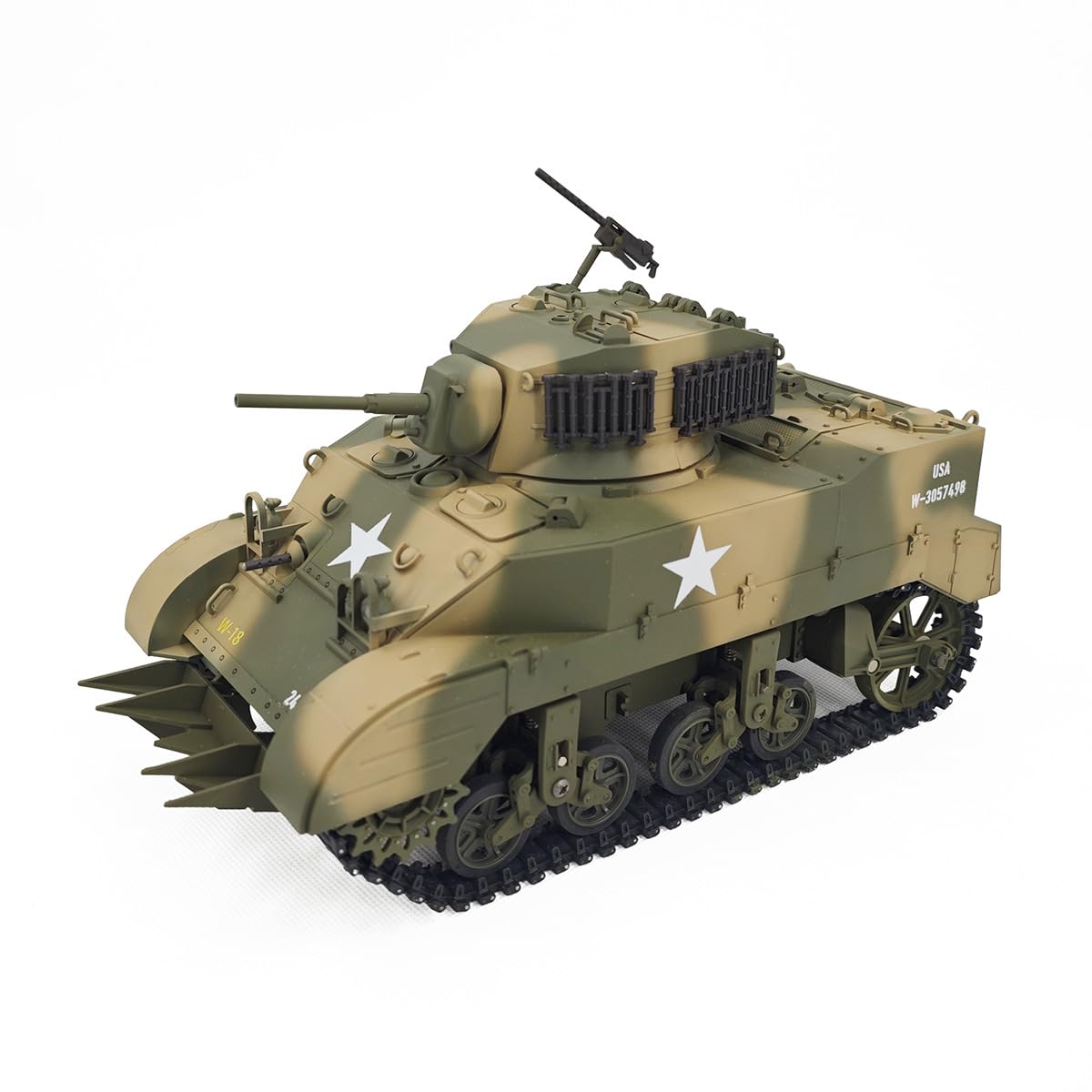 Skala 1/16 US M5A1 Stuart Light RC czołg z pilotem zdalnego sterowania 2,4 G i efektami dźwiękowymi i świetlnymi oraz teleskopowym układem wydechowym, prezent dla wojskowych miłośników RC