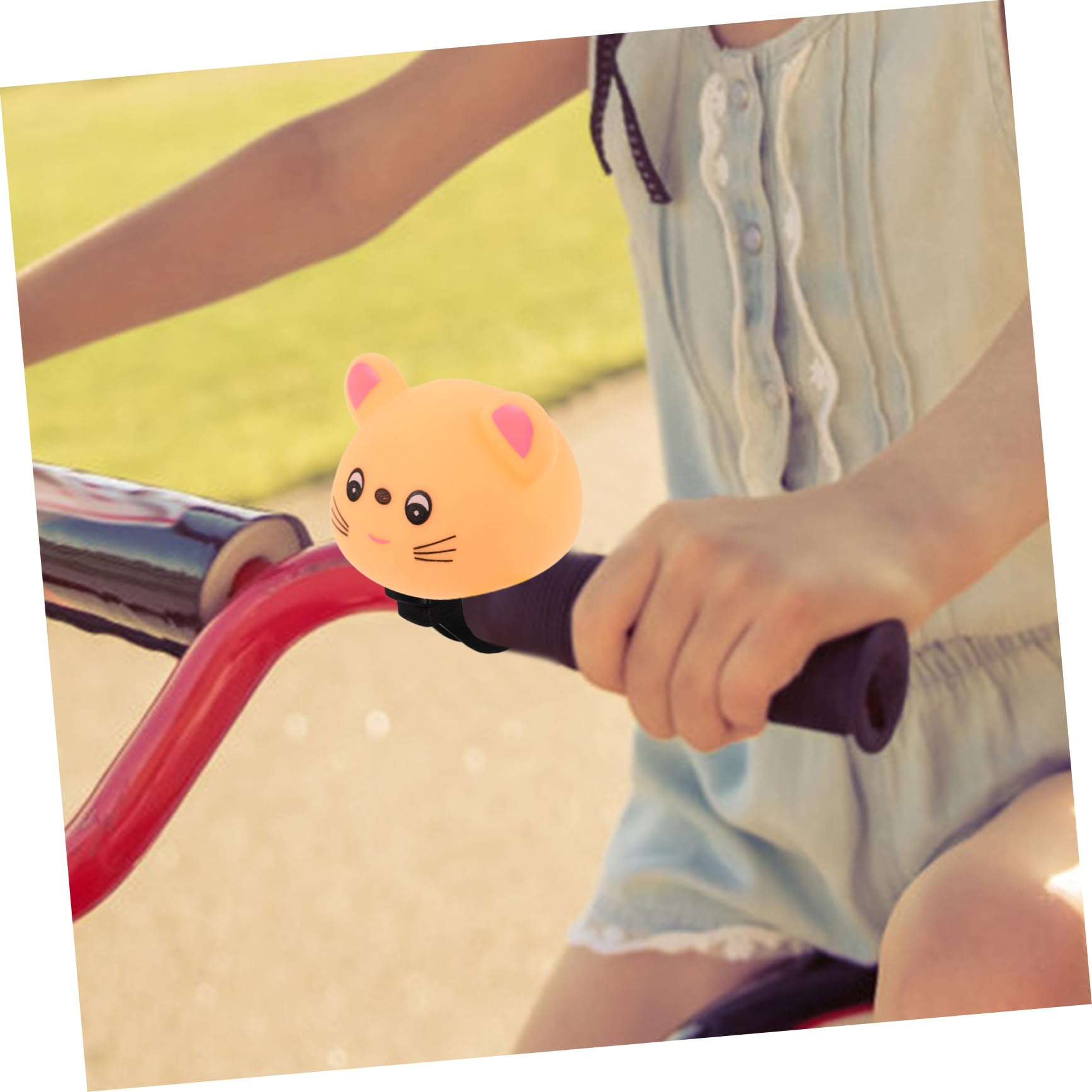 NAMOARLY Boys and Girls Bike Horn Squeeze Horn for Bicycle Honker for Bike Led Helmet Light Bicycle Safety Gear