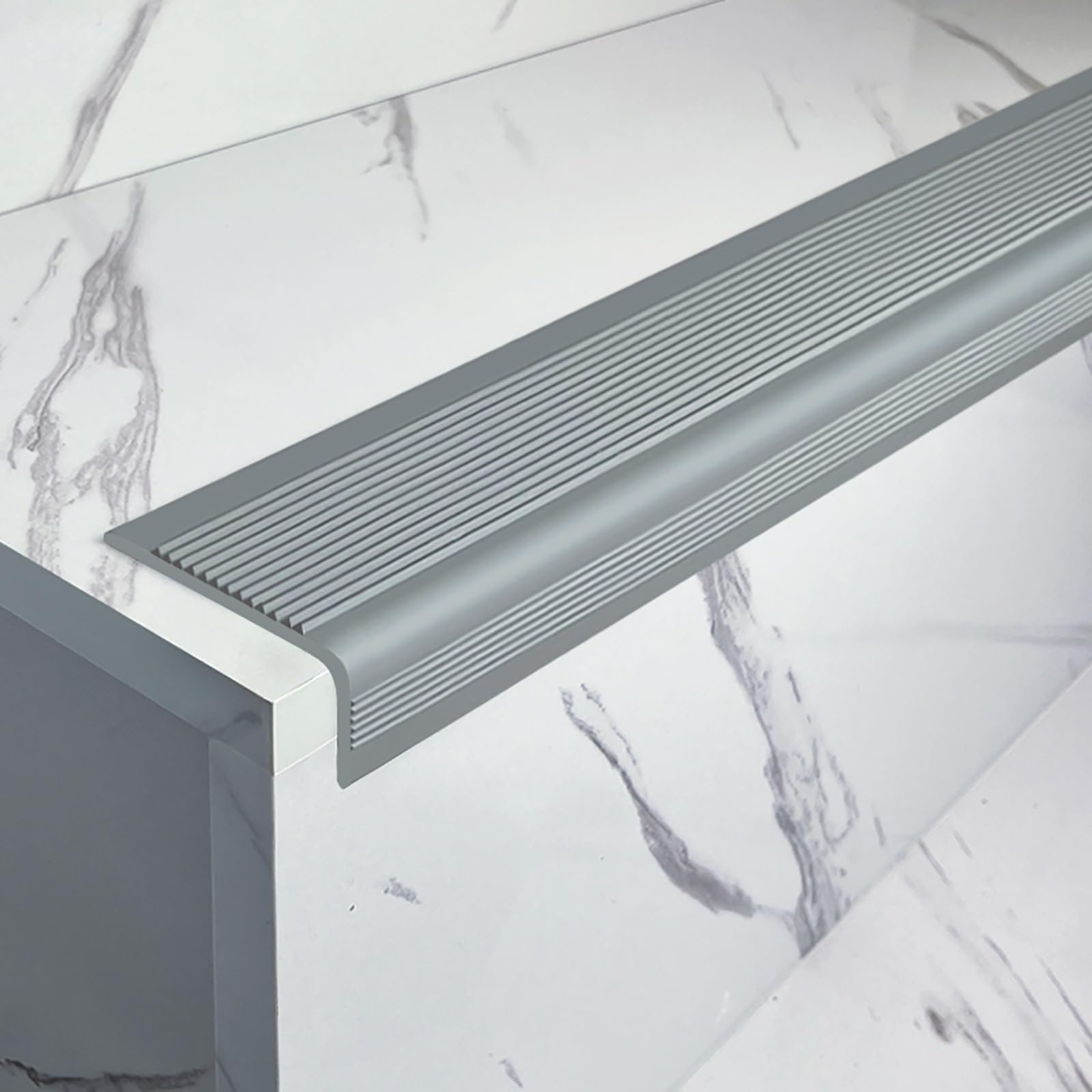 Nariz antideslizante para escalera de goma flexible rollo de 10 m
