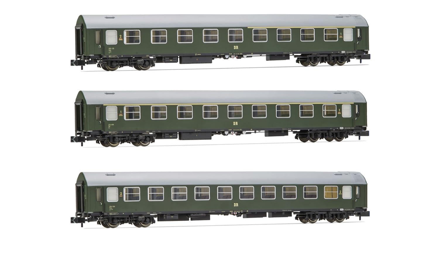 Arnold HN4421 DR, 3-unit pack OSShD type B coaches, green livery, epIII, 1 x A plus 1 x AB plus 1 x Bc Passenger Coaches