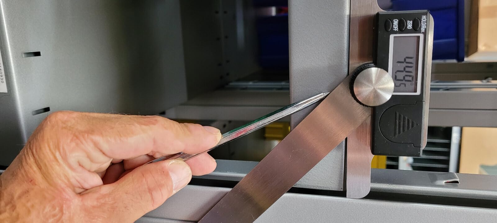 URPRO Digitale Wasserwaage - Winkelmesser Mit Magneten & LCD Display