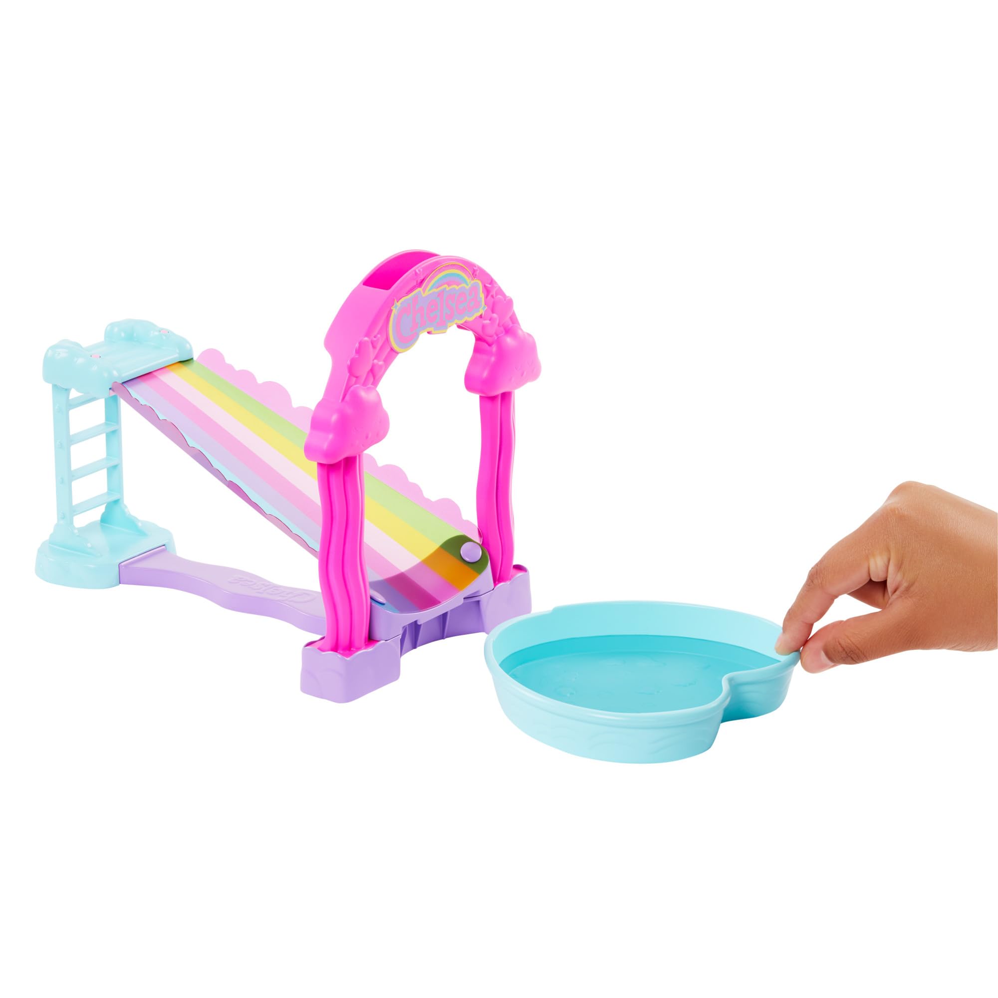 Barbie Chelsea Parque acuático tobogán arcoíris Muñeca con Set de Juego de Agua y Accesorios, Juguete +3 años (Mattel HTK39)