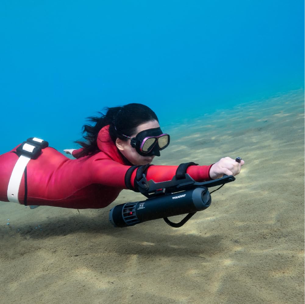 Waydoo Subnado 1 staffa di montaggio per braccio e 1 impugnatura, 1 set di kit di montaggio per gambe per scooter Subnado subacqueo con 2 staffe di montaggio e 1 cinghia per la vita