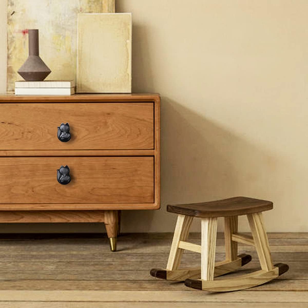 Rockcloud 2Pcs Black Obsidian Fox Cabinet Knob Door Cupboard Pull Handle Healing Crystal Stone Animal Figurine Home Office Decor for Protection