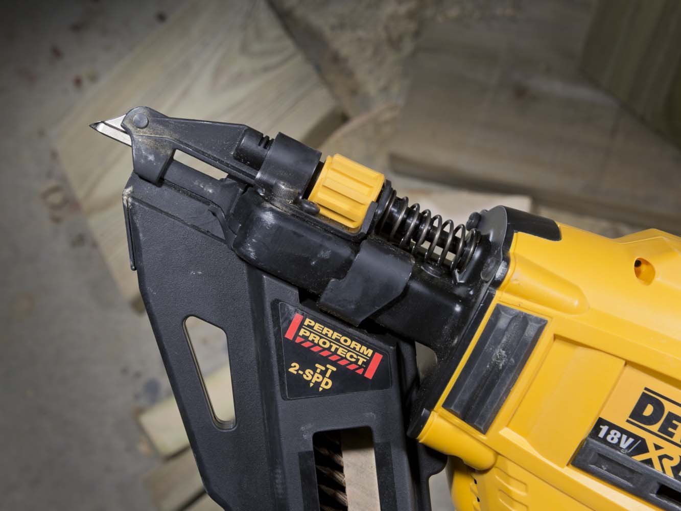 DeWalt Lot de Cloueuse, 1, jaune – Noir, dcn693p2 Batterie