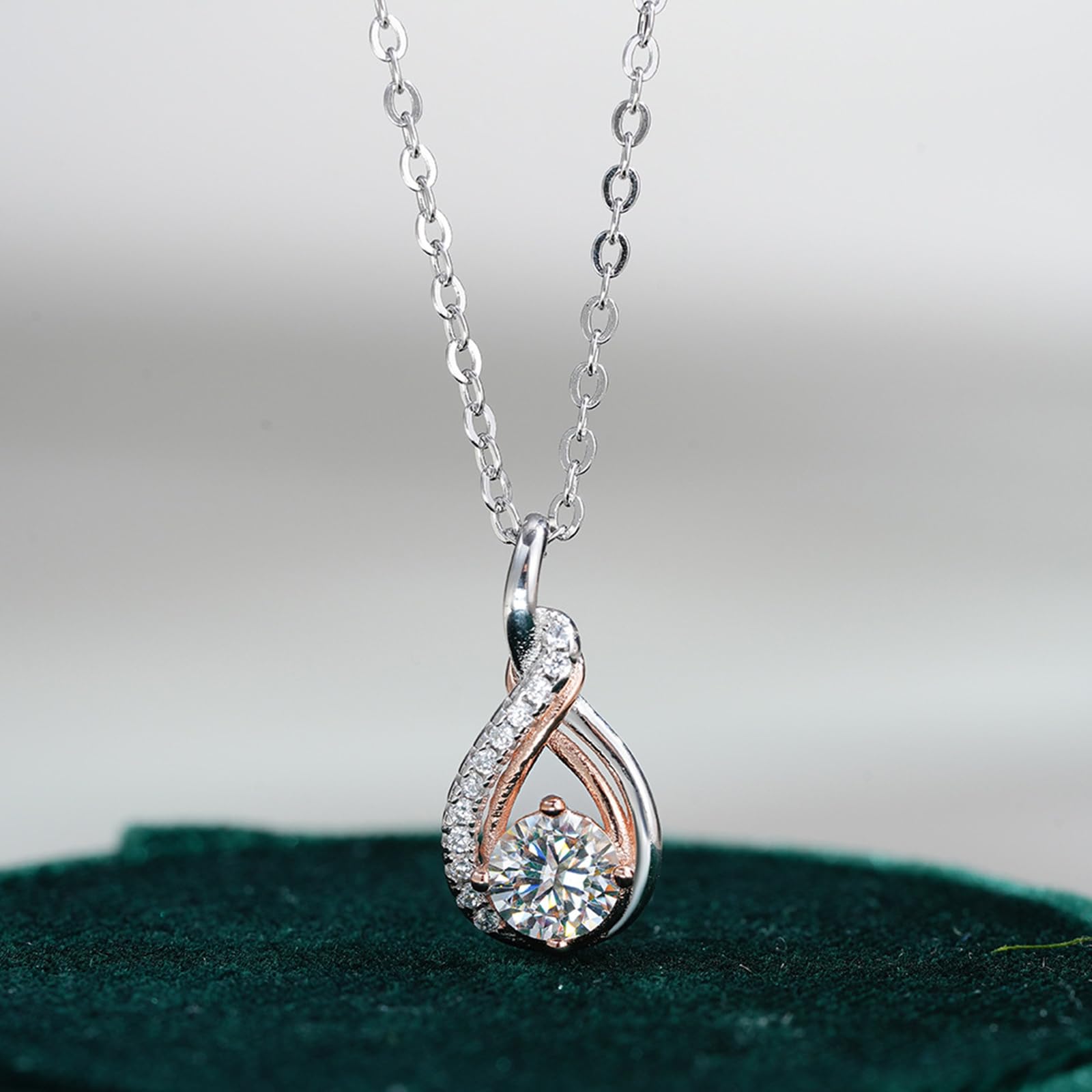 Łańcuszek damski ze srebra próby 9/14/18 karatowego złota, 0,5 ct okrągły wisiorek moissanit krople naszyjnik prawdziwe złoto