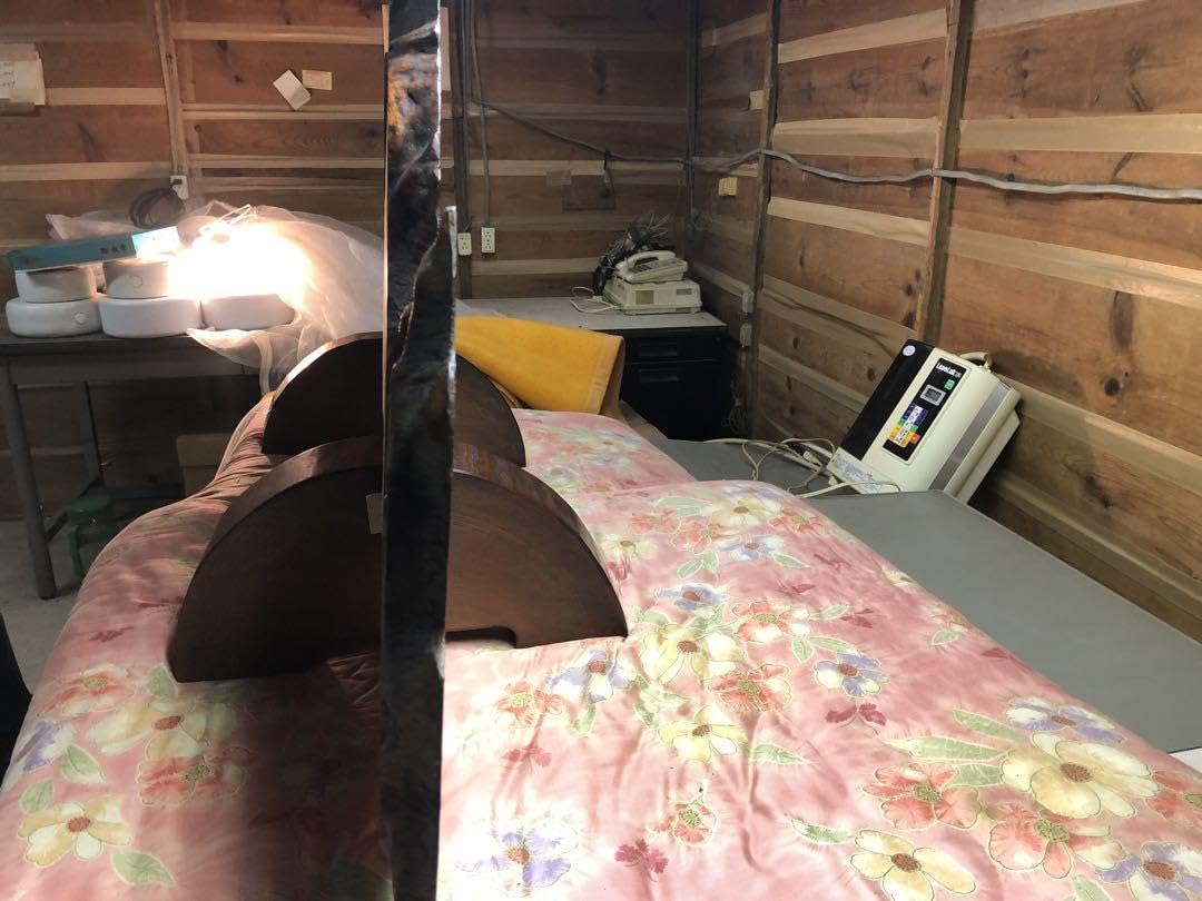 Amazon.co.jp: 一枚板 衝立 置物 工芸品 : 文房具・オフィス用品