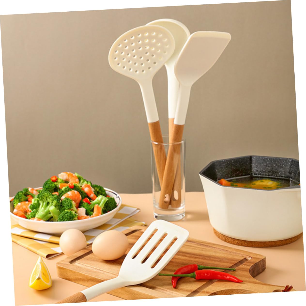 Utensili da Cucina in Silicone Spatola e Cucchiaio per Appendere Manico Termoisolante Antiscottatura Resistente alle Alte Temperature per Cucinare in Casa