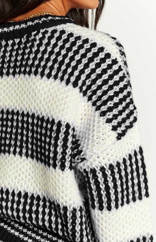 Image of ZAFUL Women's Halloween Knit Sweater Crew Neck Pumpkin Print Pullover Long Sleeve Casual Loose Jumper Crop Tops