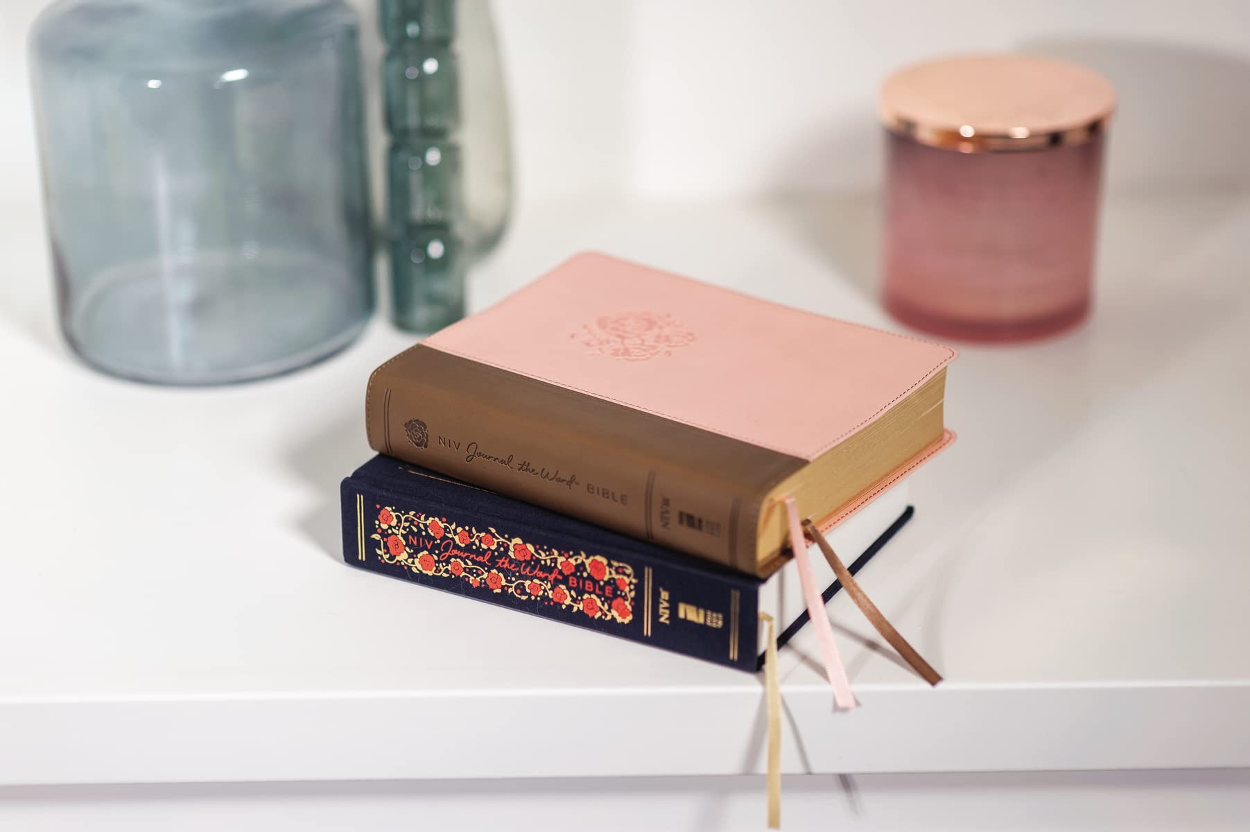 NIV, Journal the Word Bible for Women, Leathersoft, Brown/Pink, Red Letter, Comfort Print: 500+ Prompts to Encourage Journaling and Reflection - Image 8