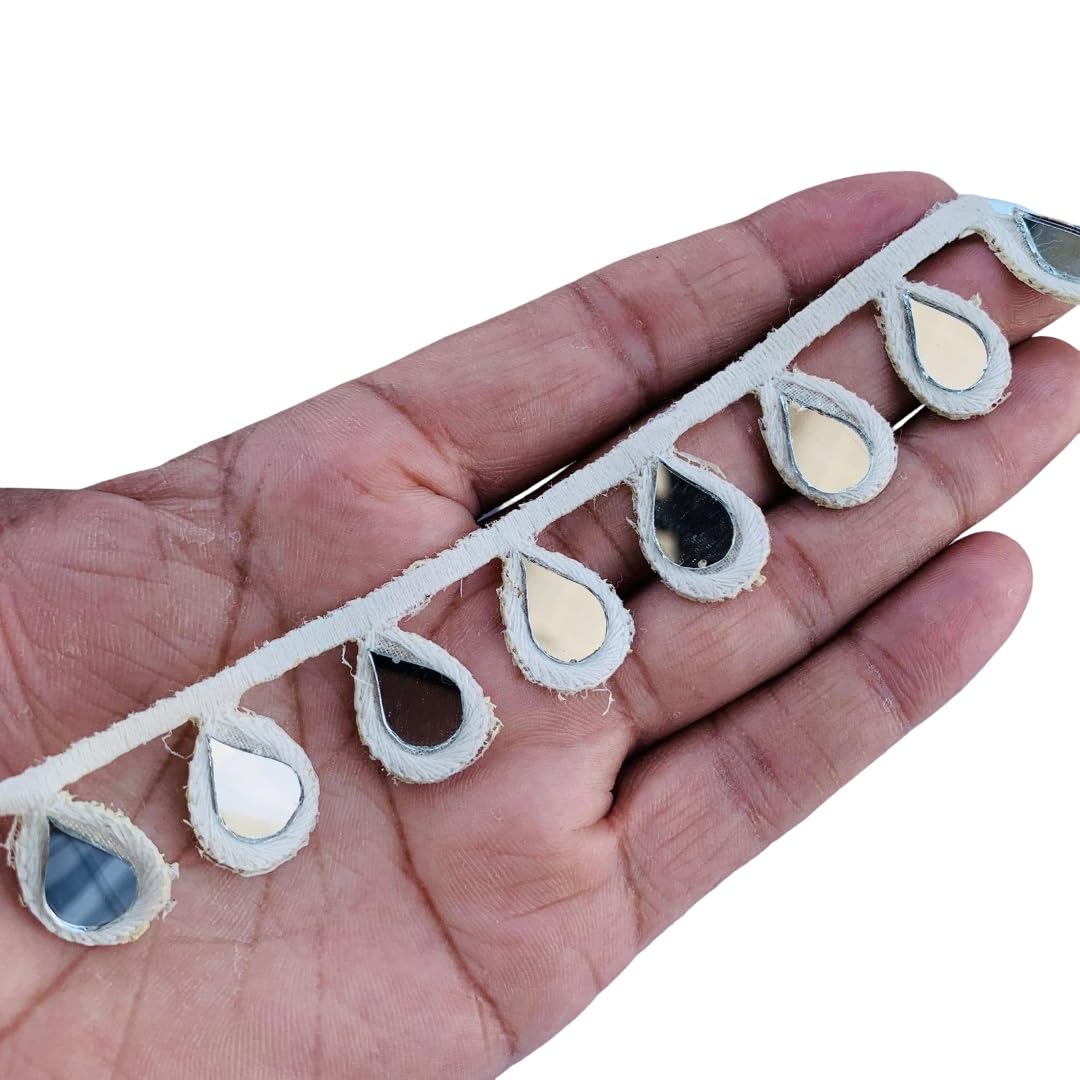 Bordure en coton blanc de 2,5 cm avec détails en goutte d'eau réfléchissante au mètre