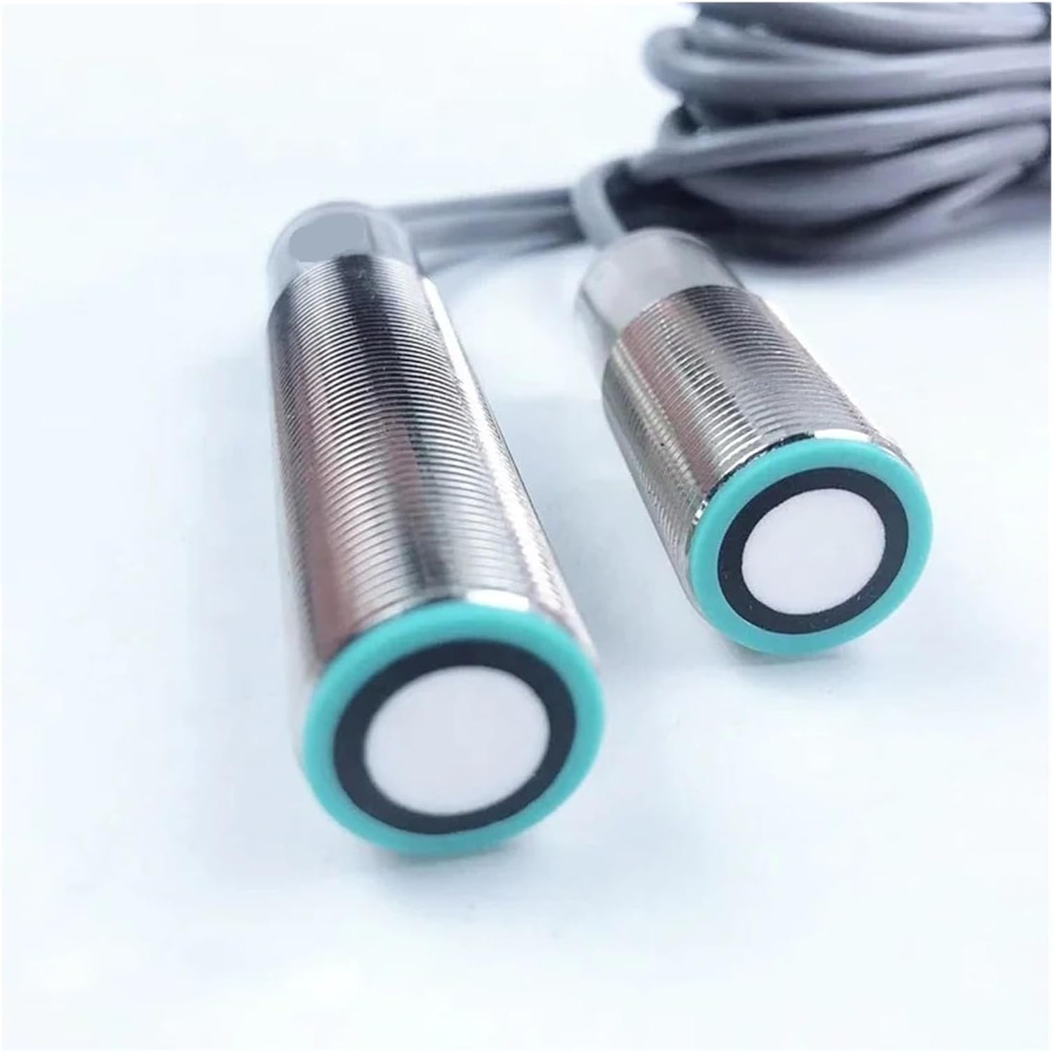 1pcs Sensor NU200F18T/R-SZ M18