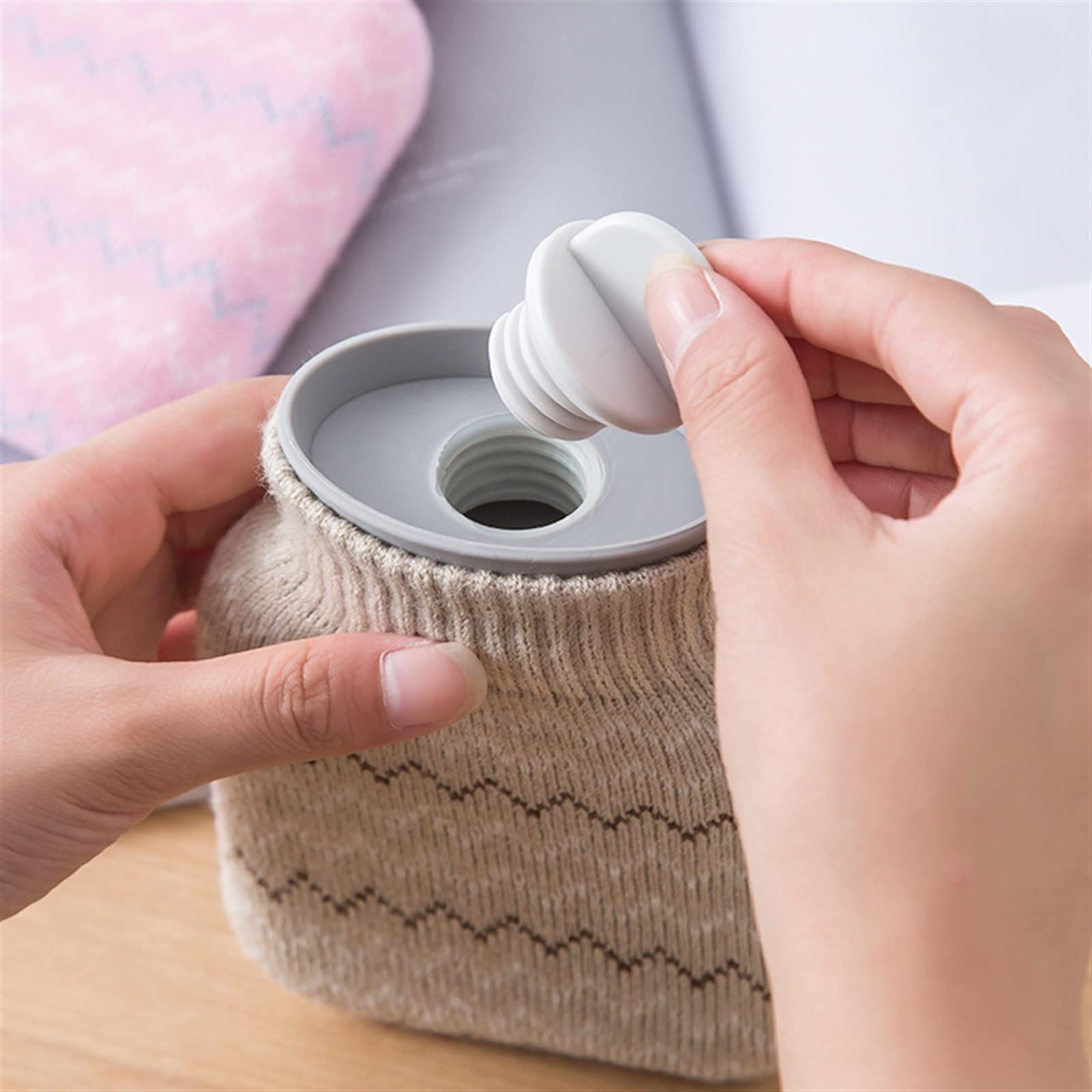 Wärmflaschentasche Handfüße Wärmer, Silikon Warmwasserbeutel Warm Palace Handwärmer Mini Tragbarer Plüsch Warme Baby Studenten Warmwasserbeutel (Farbe: A) (Farbe: A) (Farbe: A)