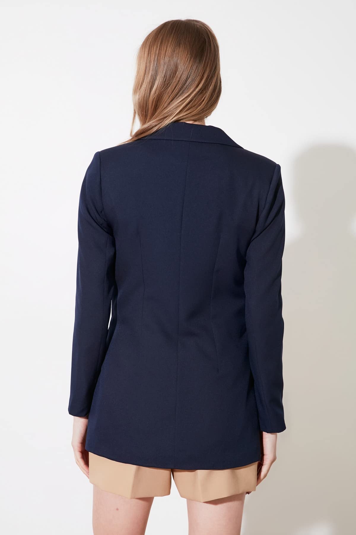 Trendyol Veste Blazer Surdimensionnée À Boutons Bleu Marine Trendyol Veste Blazer surdimensionnée avec Boutons Bleu Marine Femme (Lot de 1)