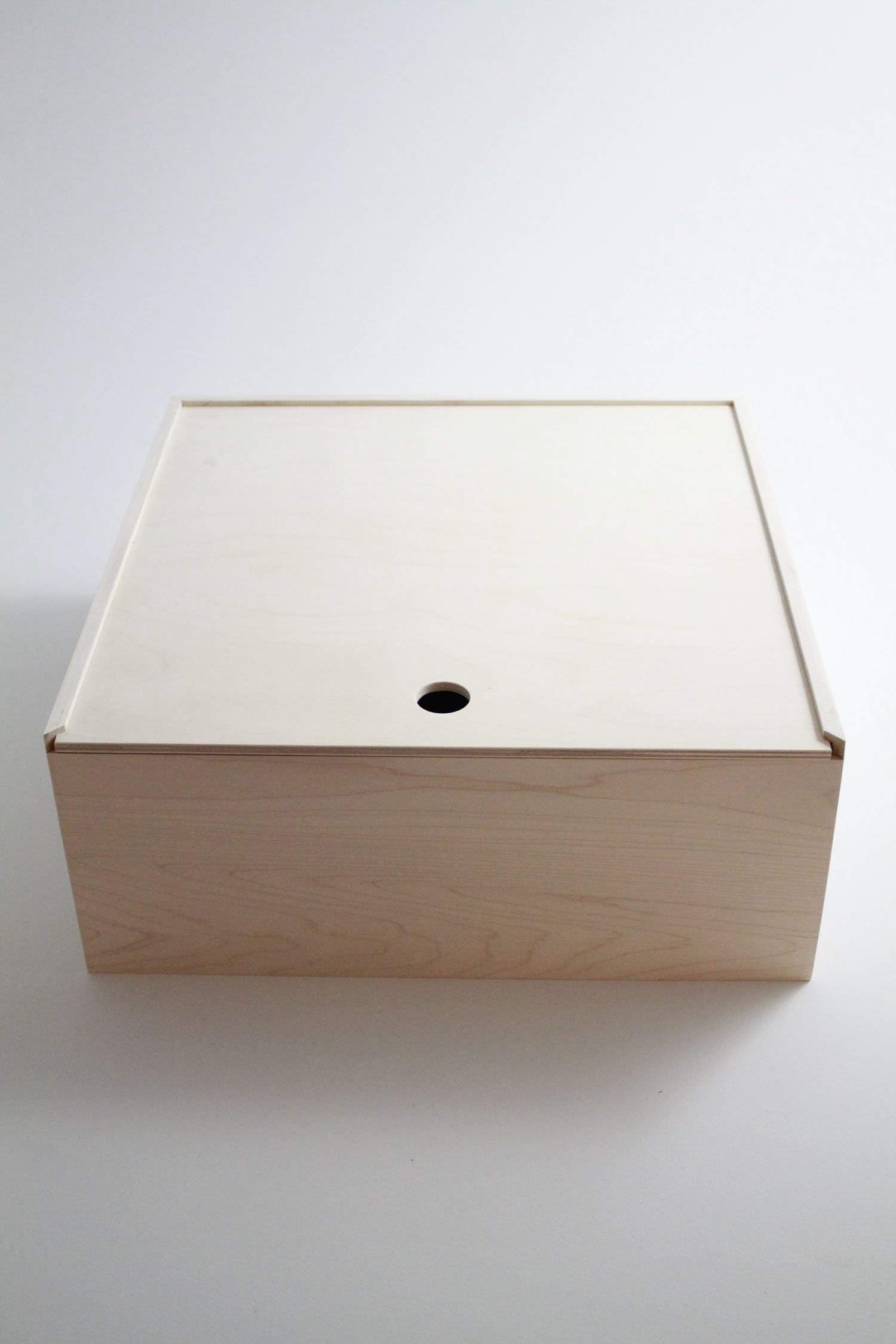 Pie Box Wooden Box Pie Style Sliding Lid Housewarming Gift Pie Cake Carrier. 13"x 13"x 6". All Maple and Unfinished.