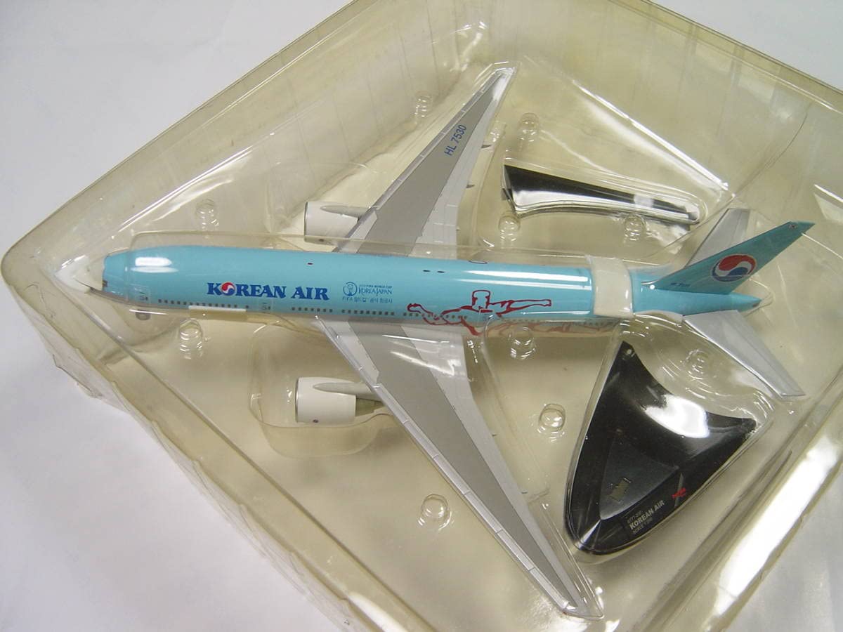 Amazon.co.jp: ヘルパ miniaturmodelle 大韓航空 ボーイング 777