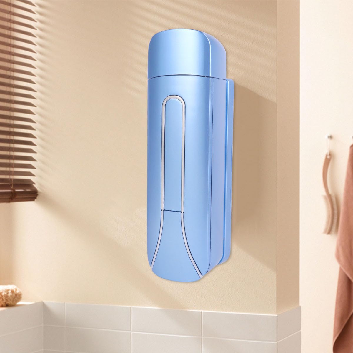 SOLUSTRE Flüssigseifenspender und Manueller Druckfunktion aus Abs 350ml Wandmontierter mit Blauem Behälter für Shampoo und Conditioner im Badezimmer zu Hause